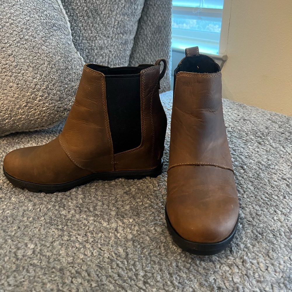 Sorel women’s platform size 9.5